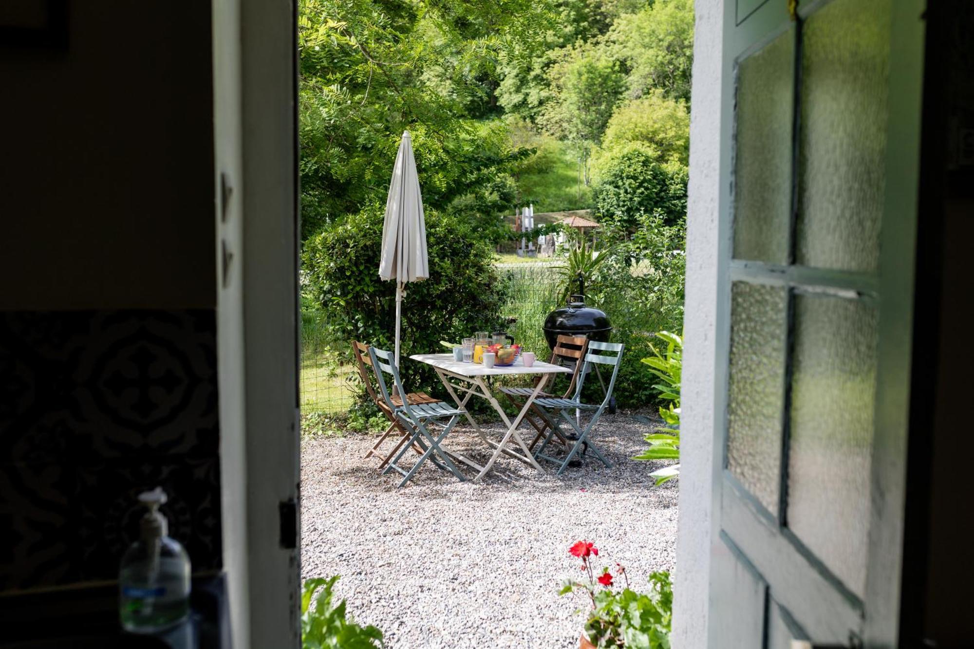 Gites Libellule At Auberge De L'Arac, Bar, Restaurant Aleu Zewnętrze zdjęcie