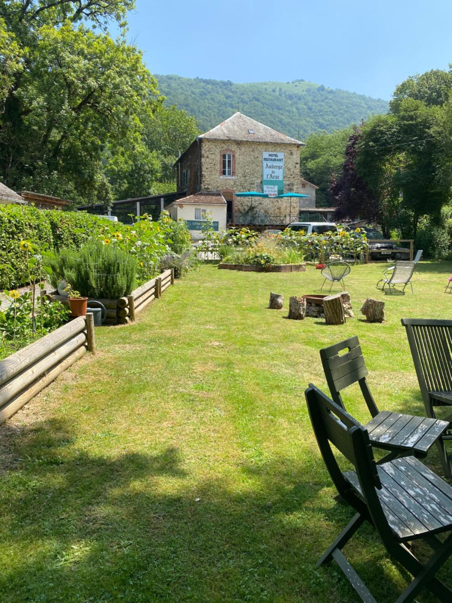 Gites Libellule At Auberge De L'Arac, Bar, Restaurant Aleu Zewnętrze zdjęcie